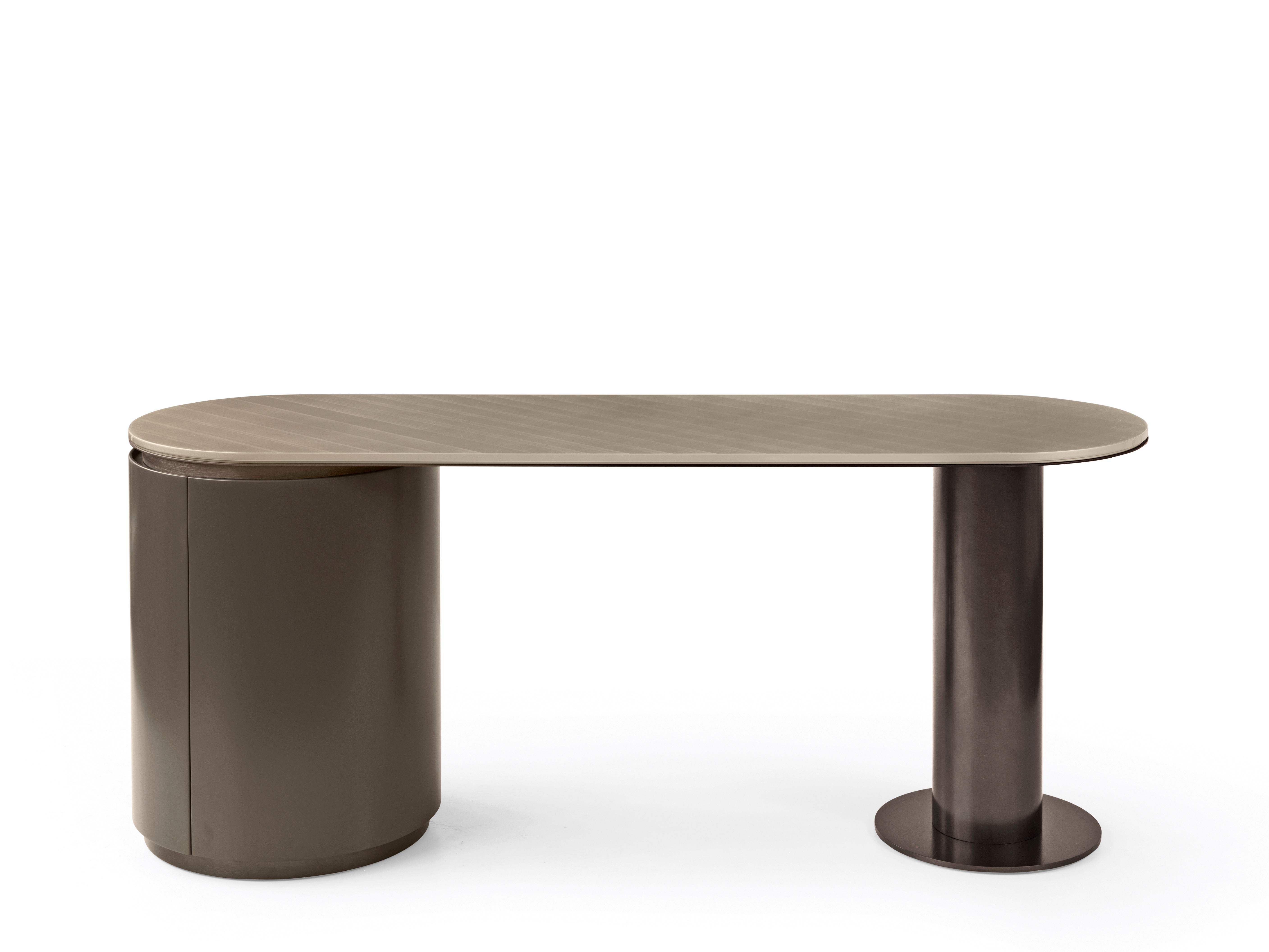 Loop 5059 Vanity by Redeco
Dimensions: W 180 x D 55 x H 75 cm
Materials: Curved plywood and mdf structure. Top with metal frame available with marble or lacquered mdf. One door with magnetic closing, one internal drawer with soft closing, one bronze