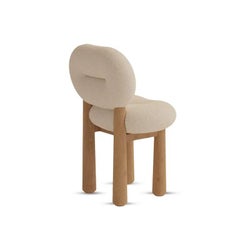 LOOP Chair – Upholstered Seating with Veneer Legs and Metal Accent
