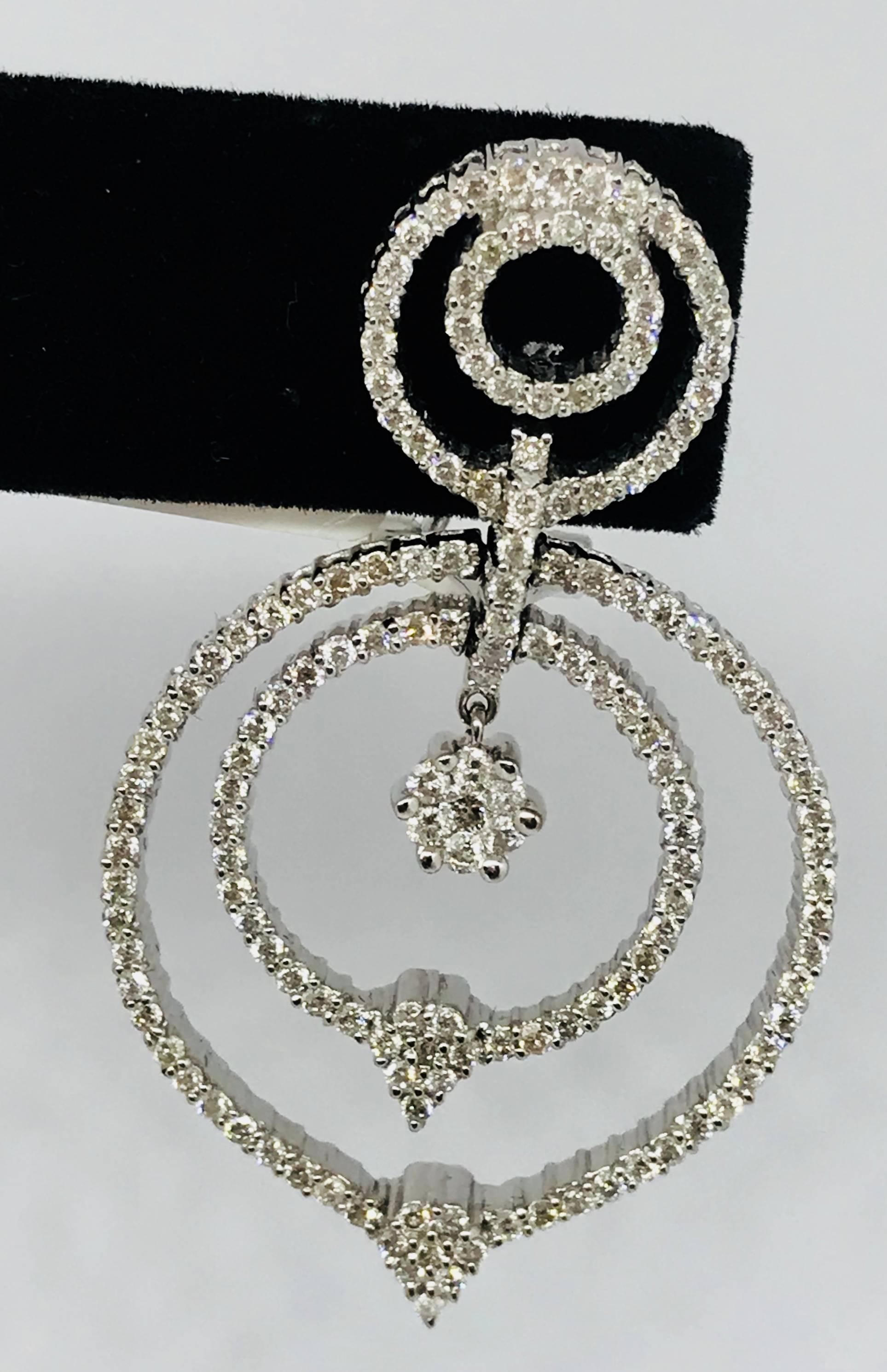 Loop Dangle Earring with 18 Karat White Gold 15.5 grams and 7 Cts Diamonds In New Condition For Sale In New York, NY