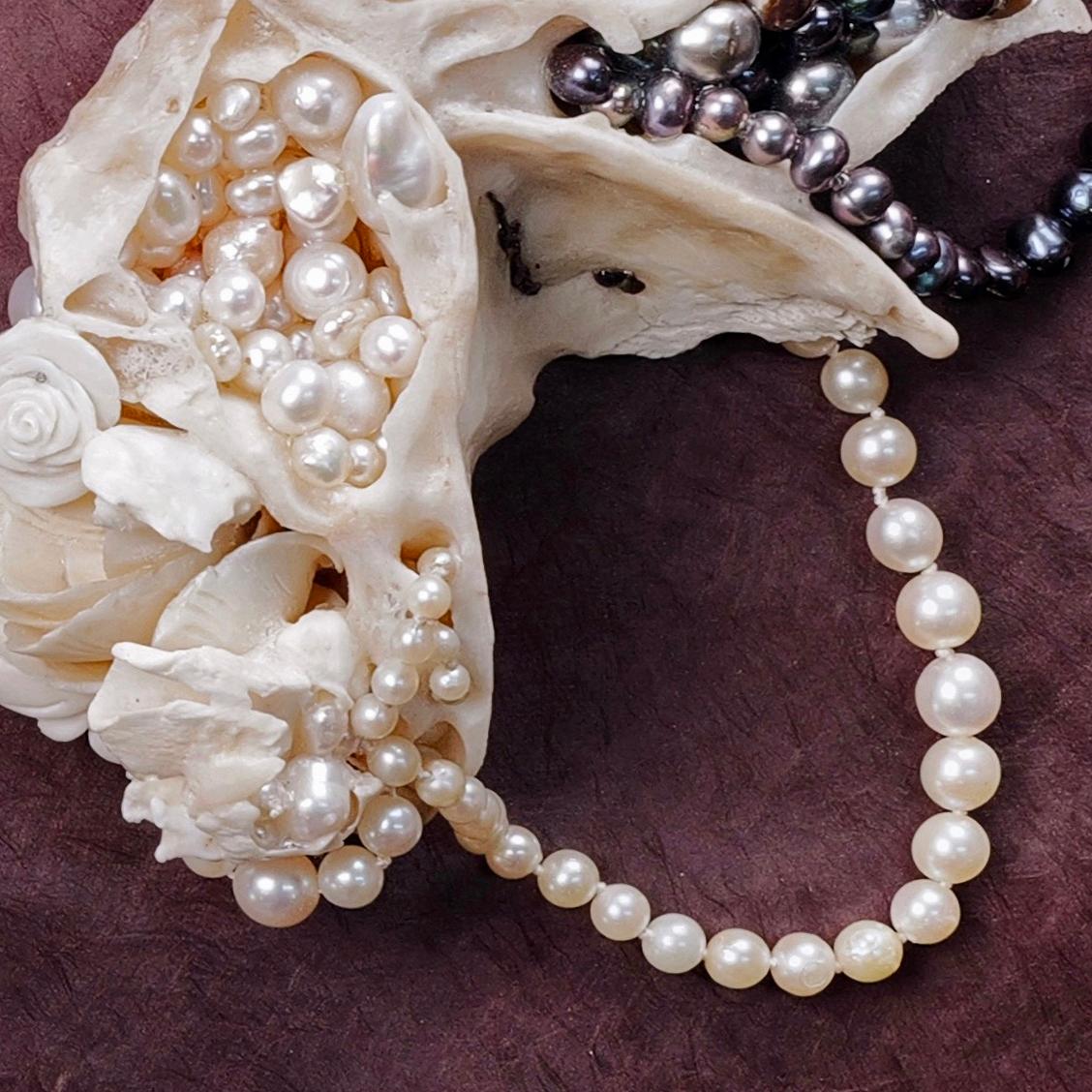 Loop Neckpiece - image 4