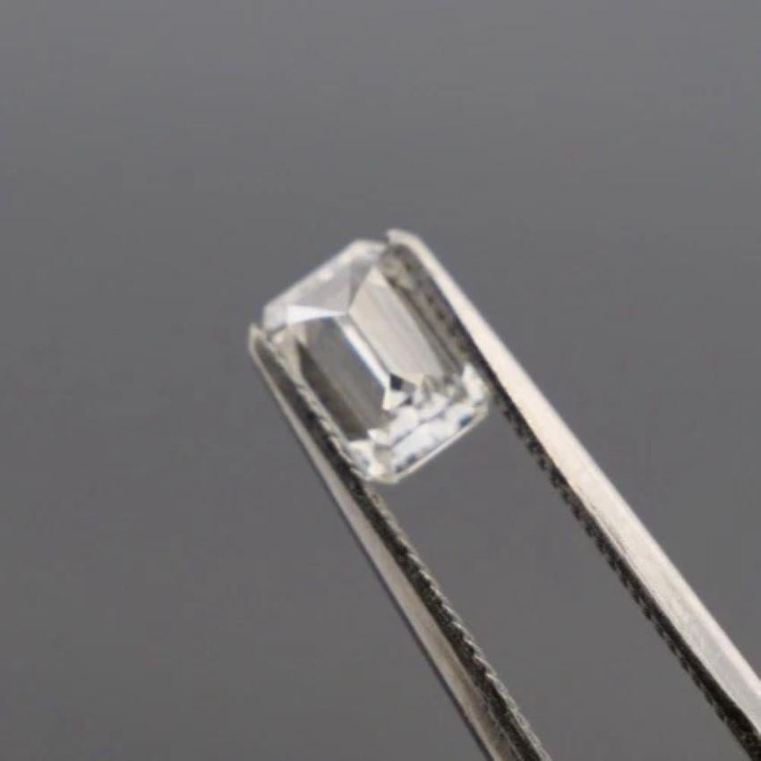 Diamante sfuso da 0,81 smeraldo taglio naturale VS1 H. in vendita 1