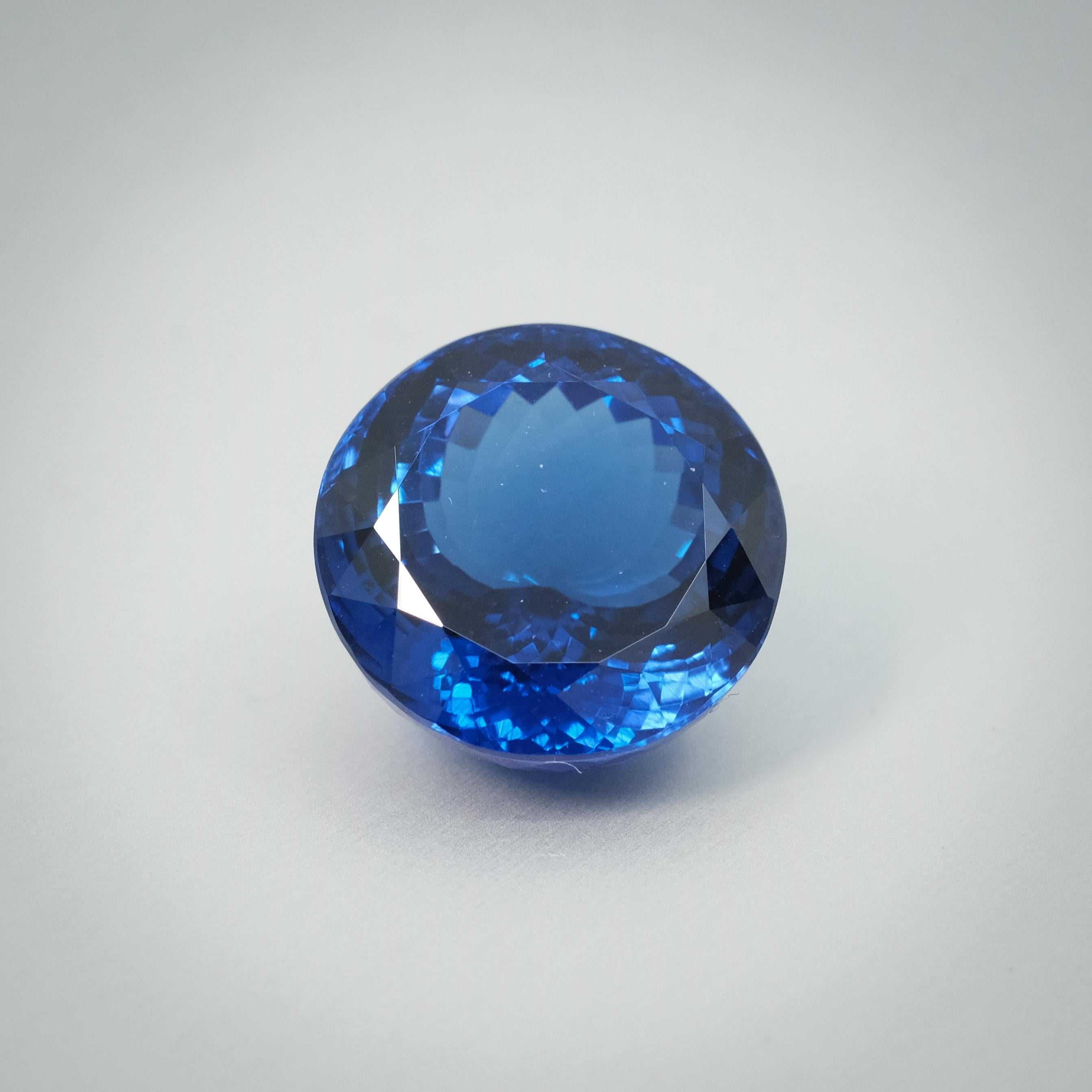 Round Cut Loose 30.96ct Tanzanite For Sale