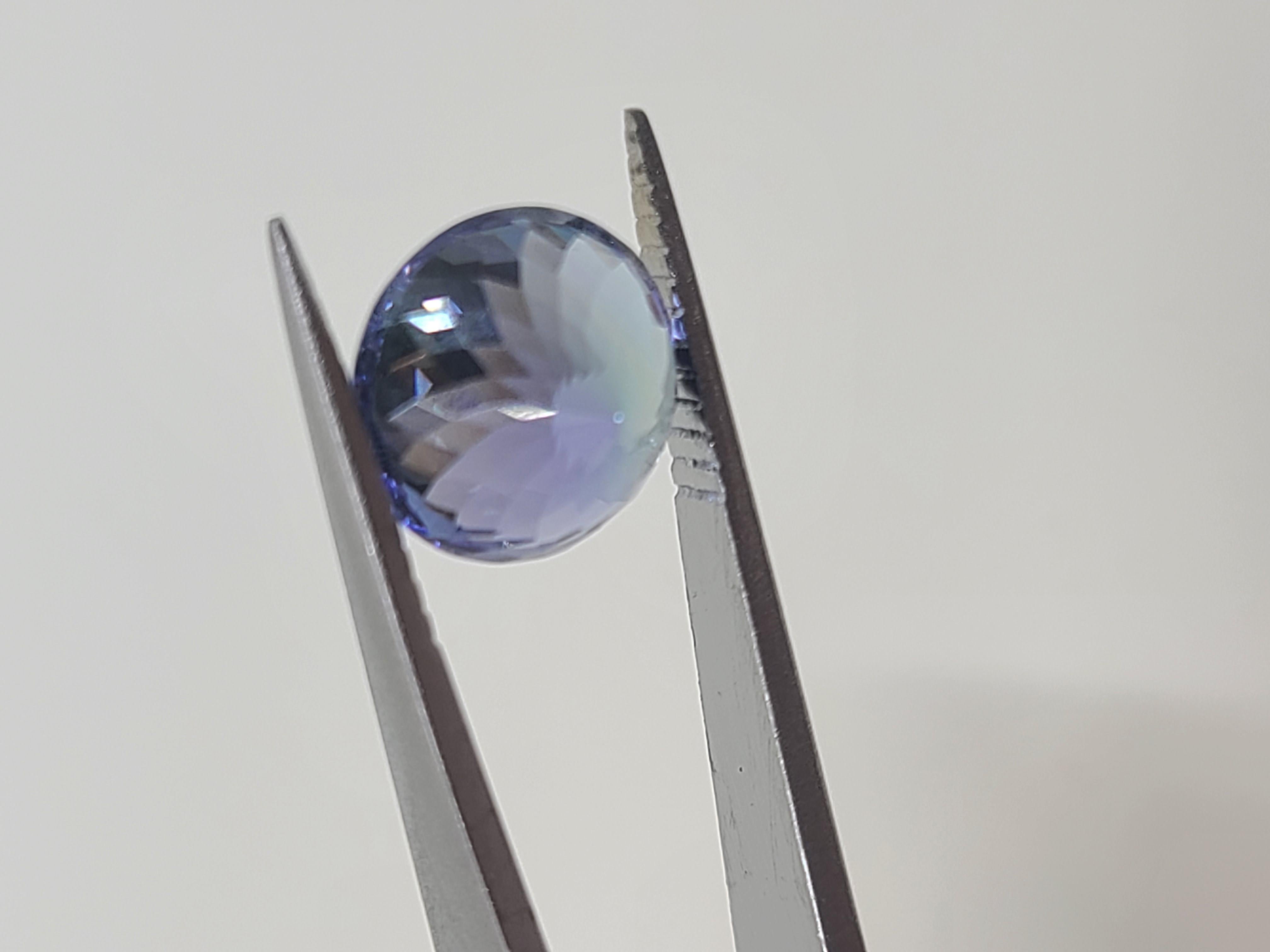 Tanzanite ronde à facettes de 5 carats de 10 mm, pierre unique non sertie Excellent état - En vente à Endwell, NY