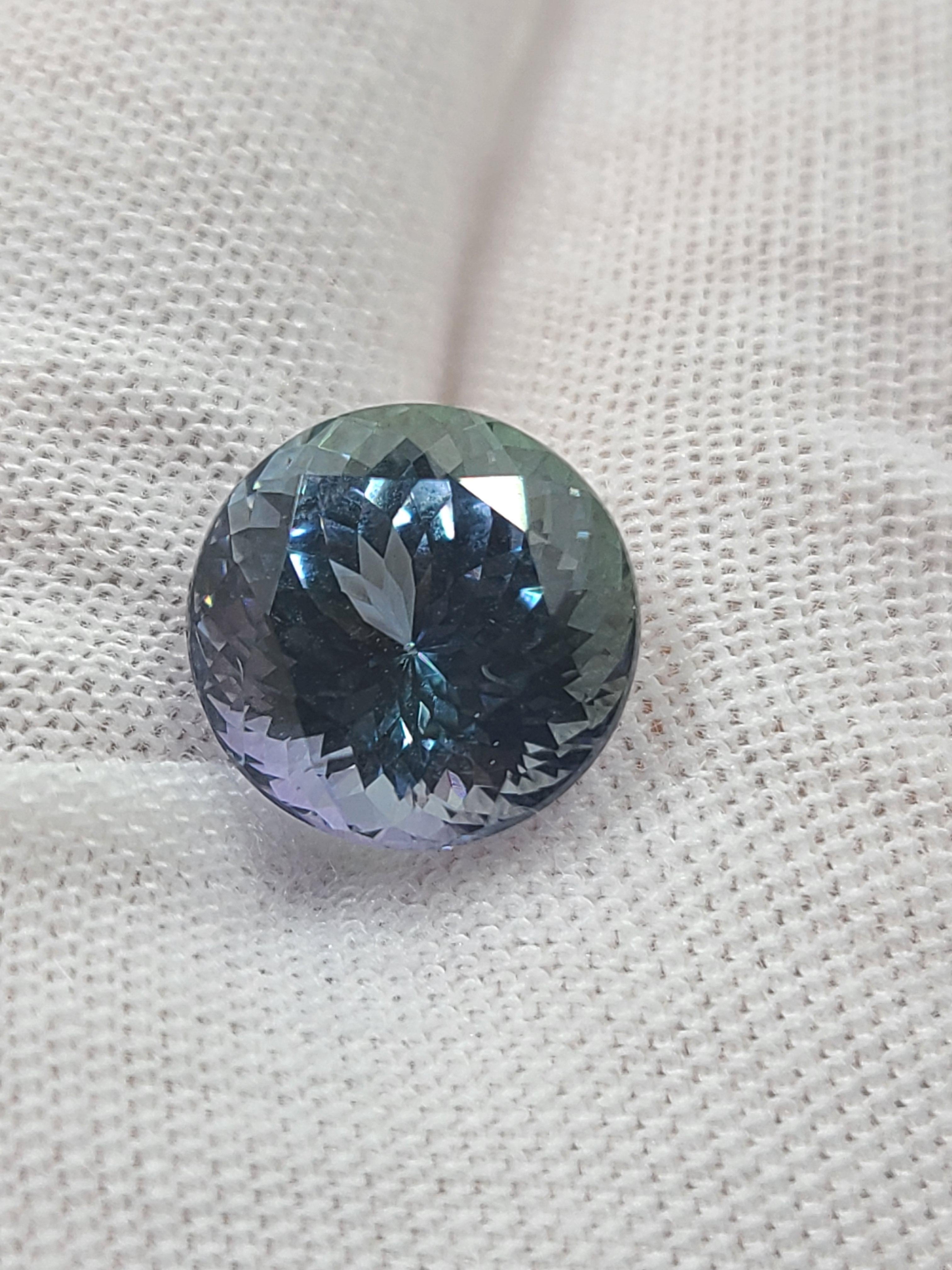 Tanzanite ronde à facettes de 5 carats de 10 mm, pierre unique non sertie en vente 2