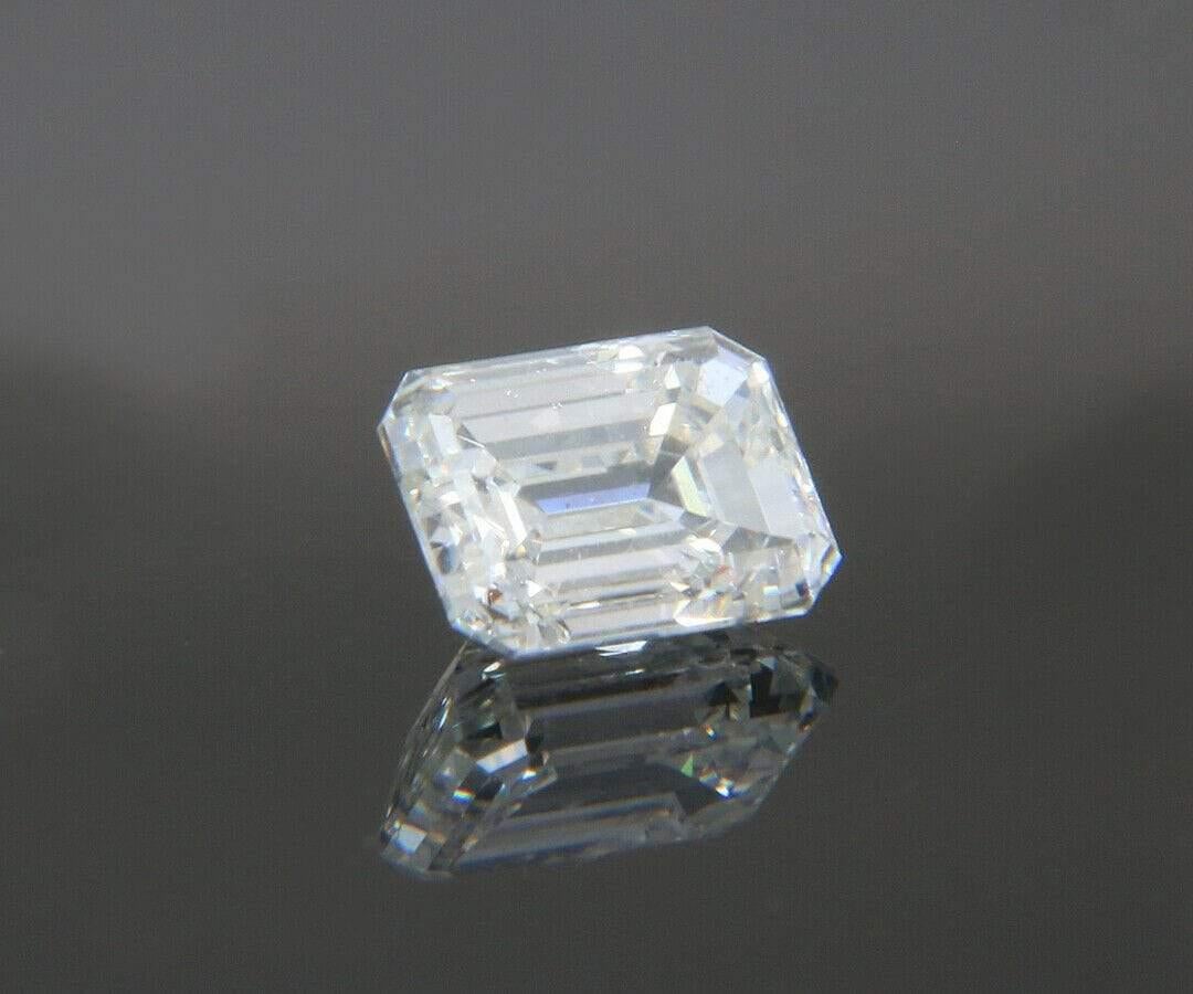 Loose Diamond, Emerald Cut, 1.01ct, GIA Certified, H, VS2 In Excellent Condition For Sale In Vienna, VA