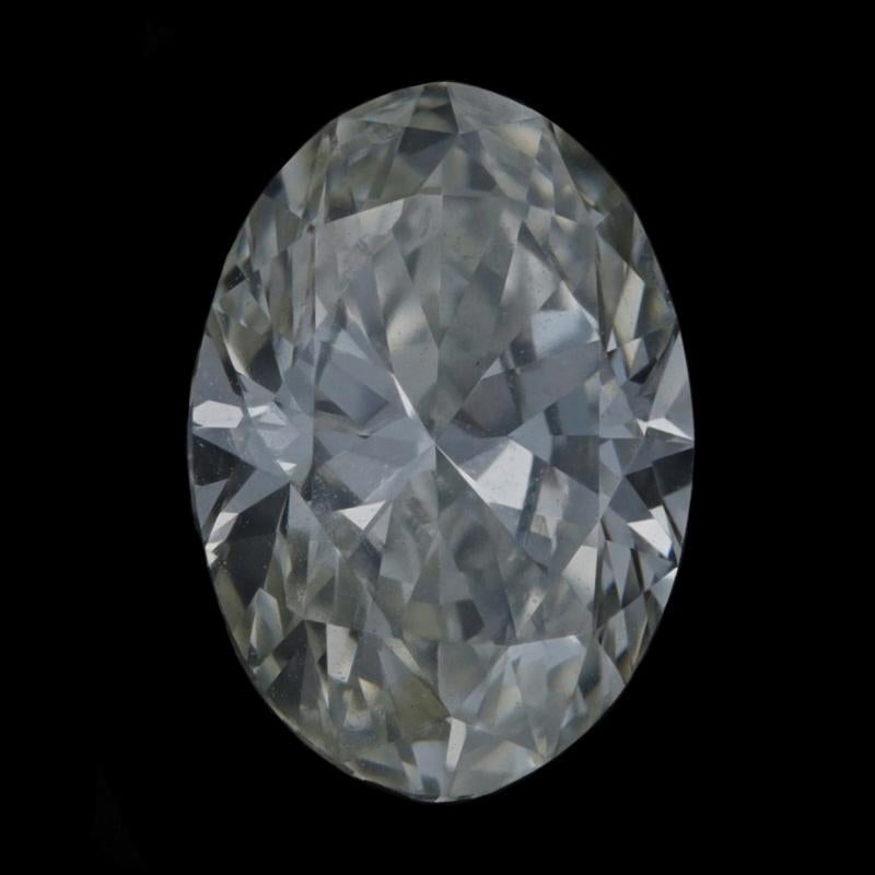 Solitaire ovale de 2,51 carats certifié GIA K VS2 Unisexe en vente