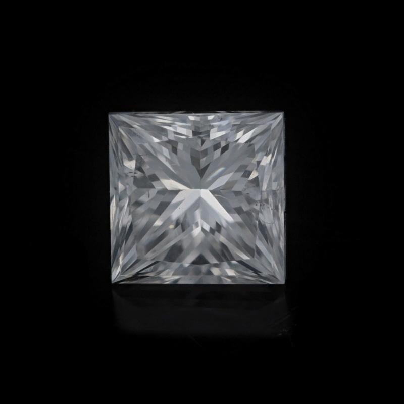 Karat: 1,01ct
Schnitt: Prinzessin
Farbe: G
Klarheit: SI2
Stein Note: Unglaublich SI2

Zertifiziert durch: GIA
Berichtsnummer: 5222781111

Zustand: Neu