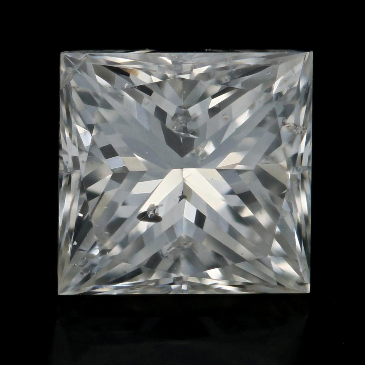 Weight: 1.06ct
Cut: Princess 
Color: J   
Clarity: SI2 
Dimensions (mm): 5.58 x 5.38 x 4.07 

GIA Report Number: 5181404248 

Condition: New  

Please check out the enlarged pictures.

Thank you for taking the time to read our description. If you