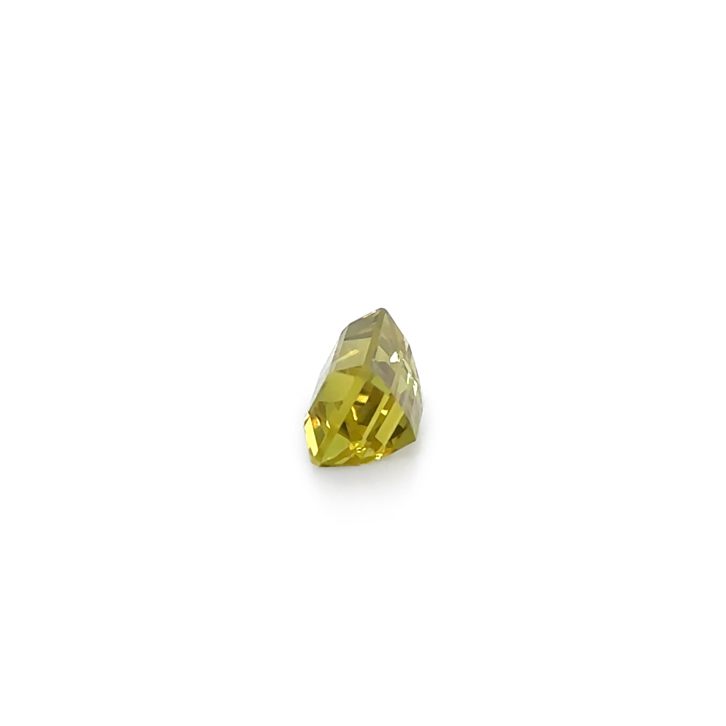 Loose Emerald-Cut Natural Yellow Sapphire 3.27ct For Sale 1