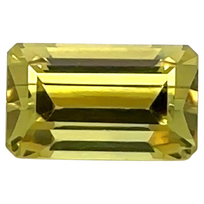 Loose Emerald-Cut Natural Yellow Sapphire 3.27ct For Sale