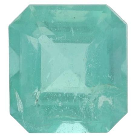 Emeraude en vrac - Emerald Cut 1.20ct Green Solitaire en vente