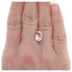 Morganite ovale solitaire rose clair de 3,03 carats