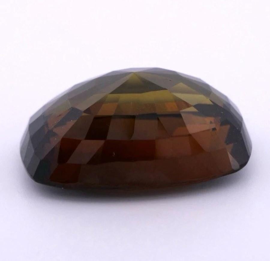 Loose Natural Chrysoberyl Elongated Cushion Greenish Brown 44.09 Carats en Bueno estado para la venta en Carmel By The Sea, CA