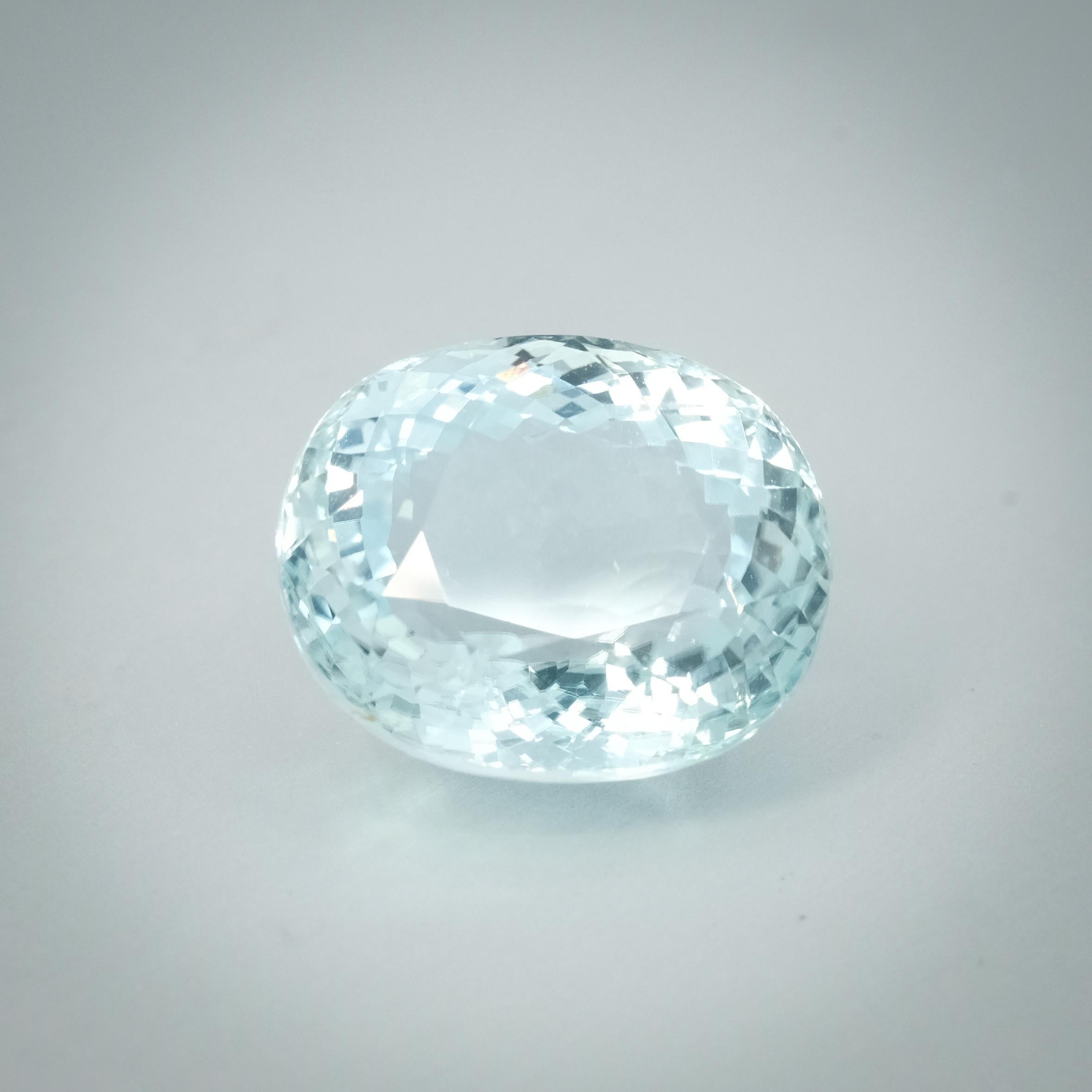 Loose Paraiba Tourmaline - oval cut - light blue - 29.97cts For Sale 2
