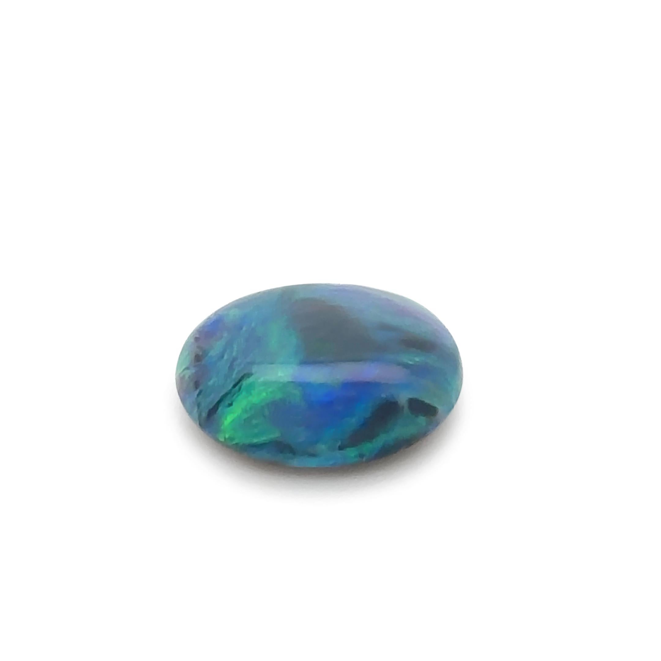 Opale nero tondo sciolto Lightning Ridge 5,15ct- Verde/Blu a flusso continuo in vendita 2
