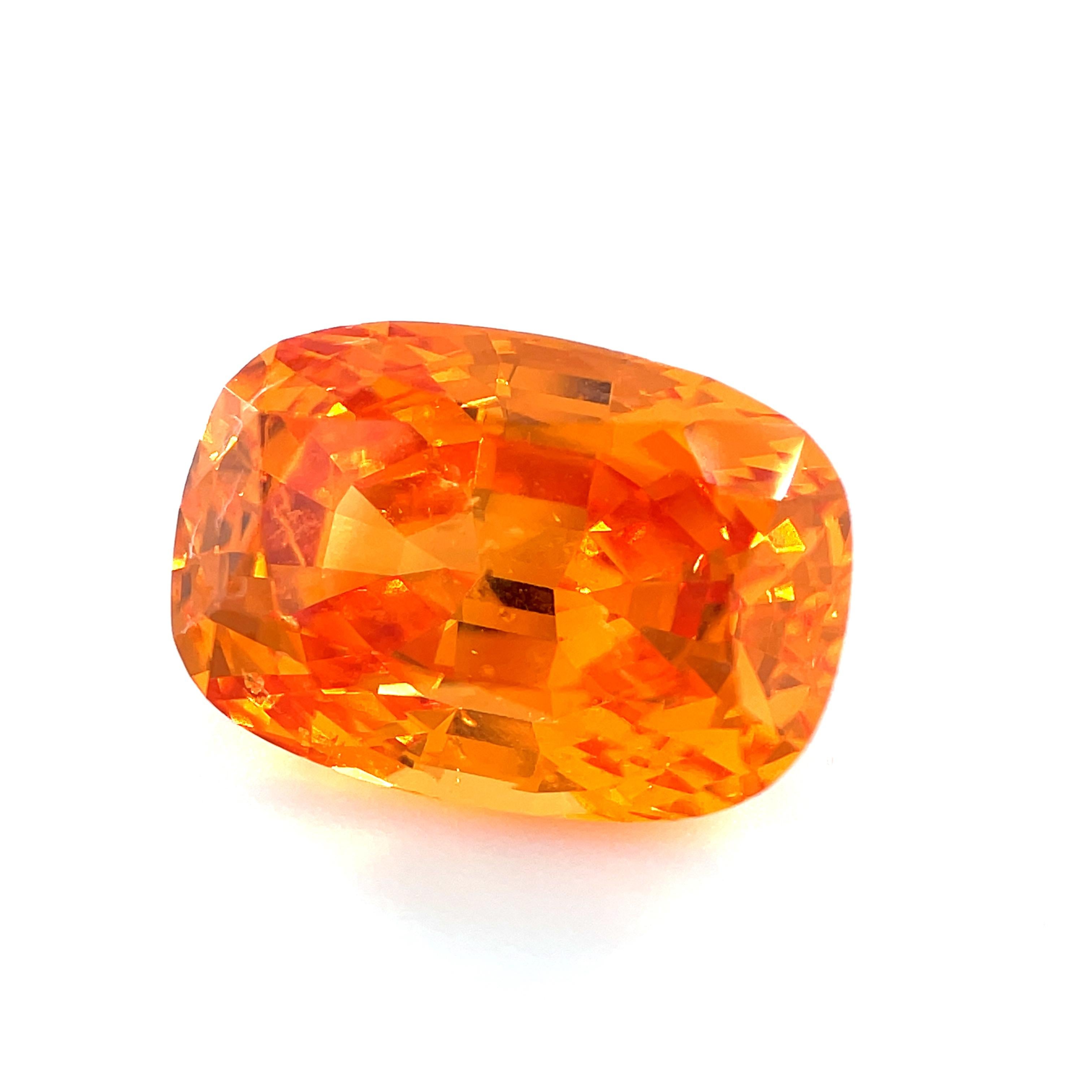 Loose Spessartite Mandarin Garnet, 4.97 Carats, Gemstone for Ring or Pendant In New Condition For Sale In Los Angeles, CA