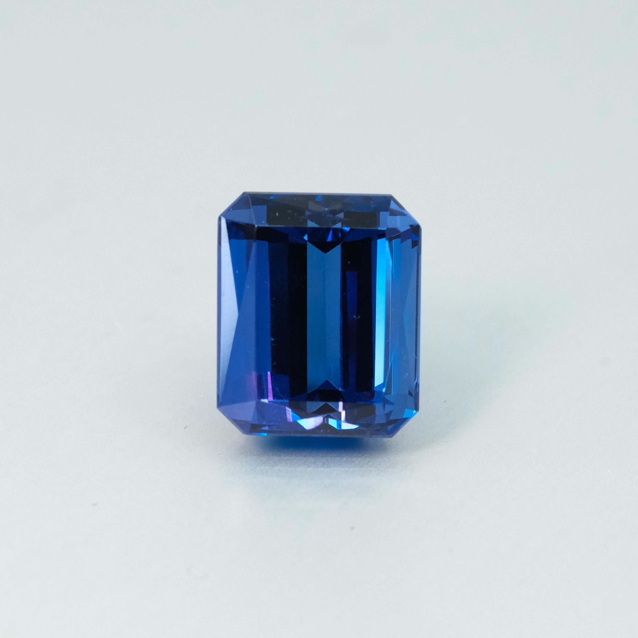 Loser Tansanit - 21,34 Karat im Angebot 1