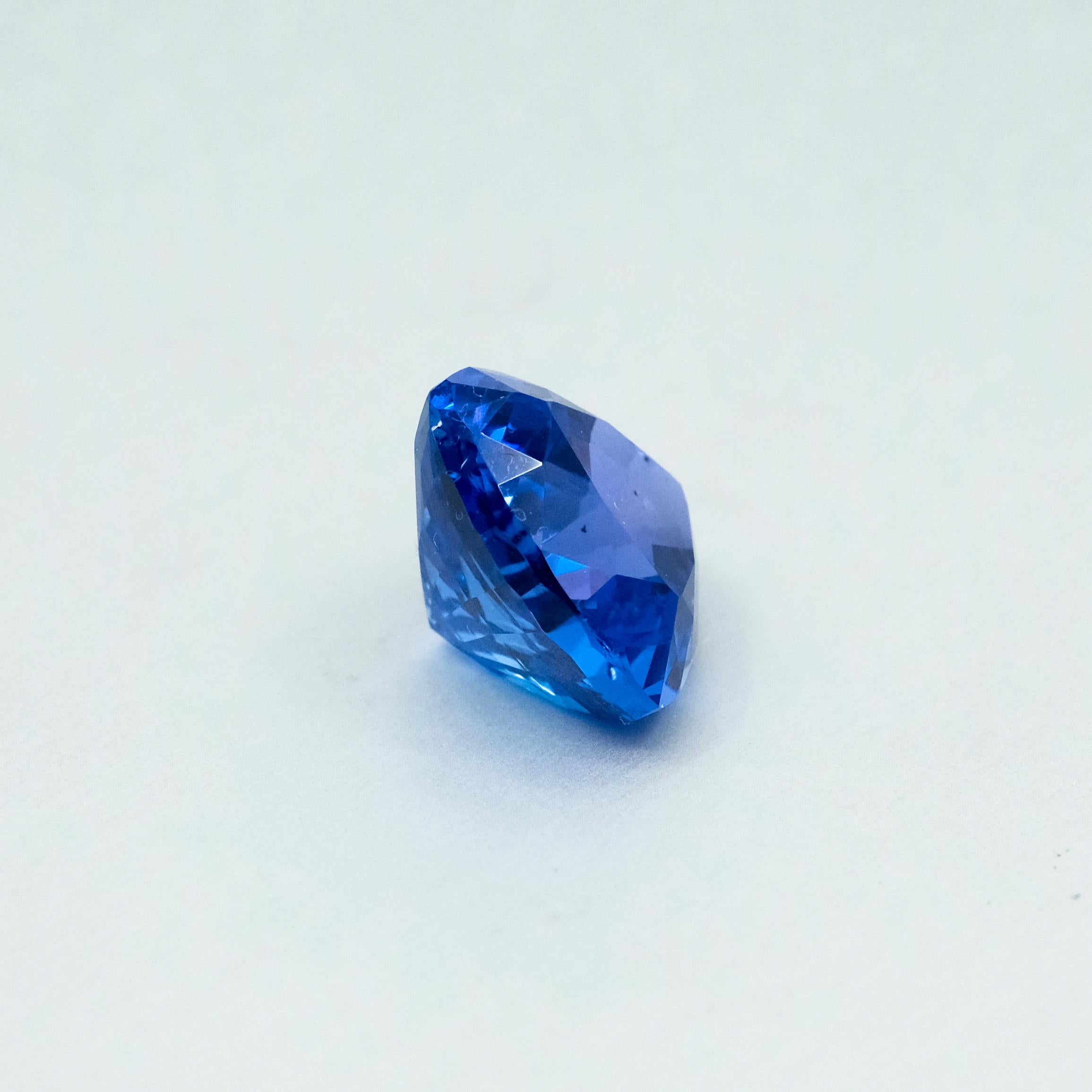 Tanzanite sfusa - Taglio a brillante - 11,95cts In condizioni ottime in vendita a SYDNEY, AU