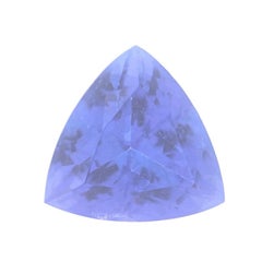 Solitaire non serti trillion de tanzanite violet bleuté 2,25 carats