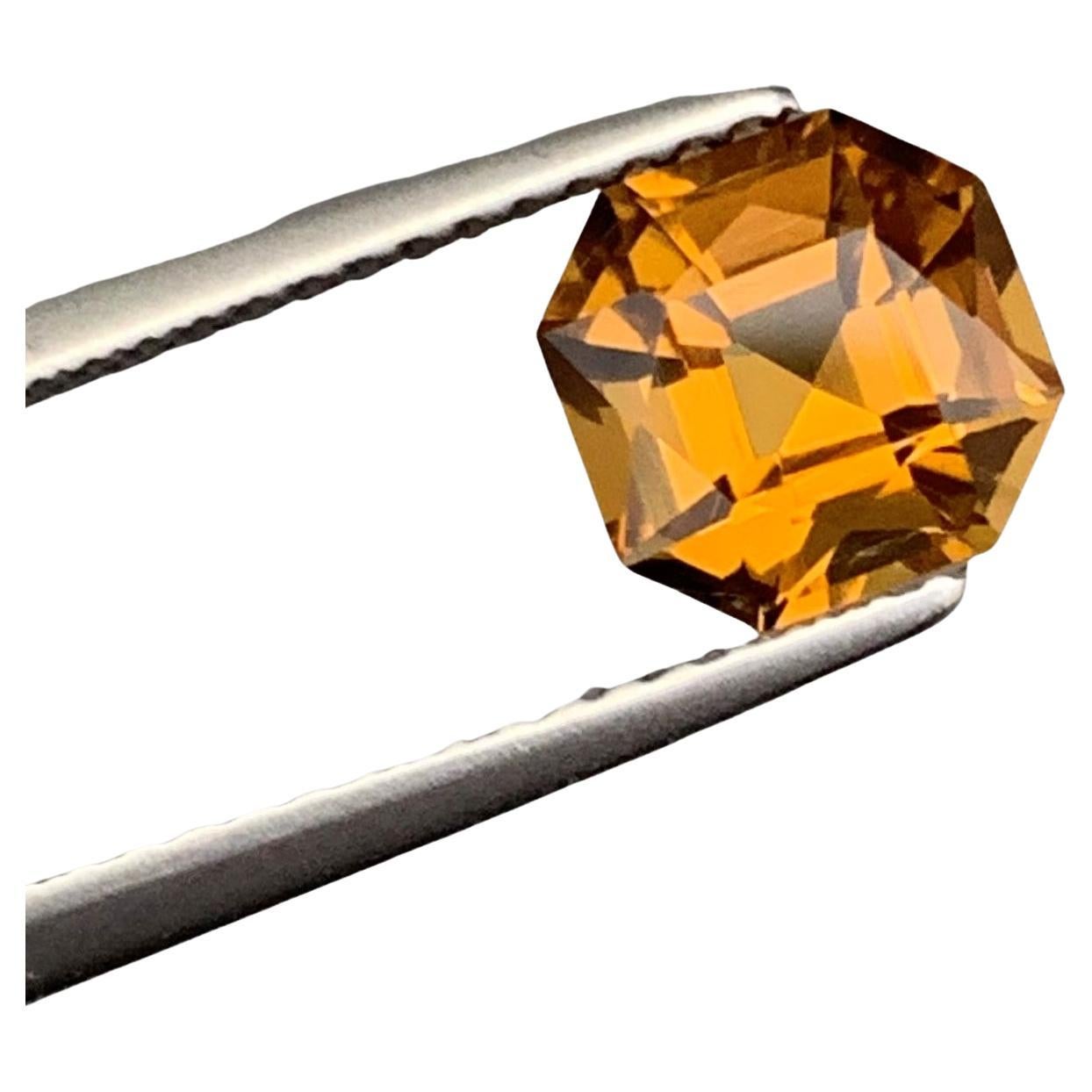 Loose Yellow Citrine Ocatagon Square Square 1.50 Carat For Ring Jewelry For Sale