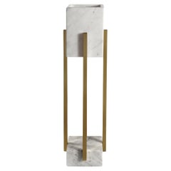 Looshaus-Tischlampe, Carrara und Messing, InsidherLand von Joana Santos Barbosa