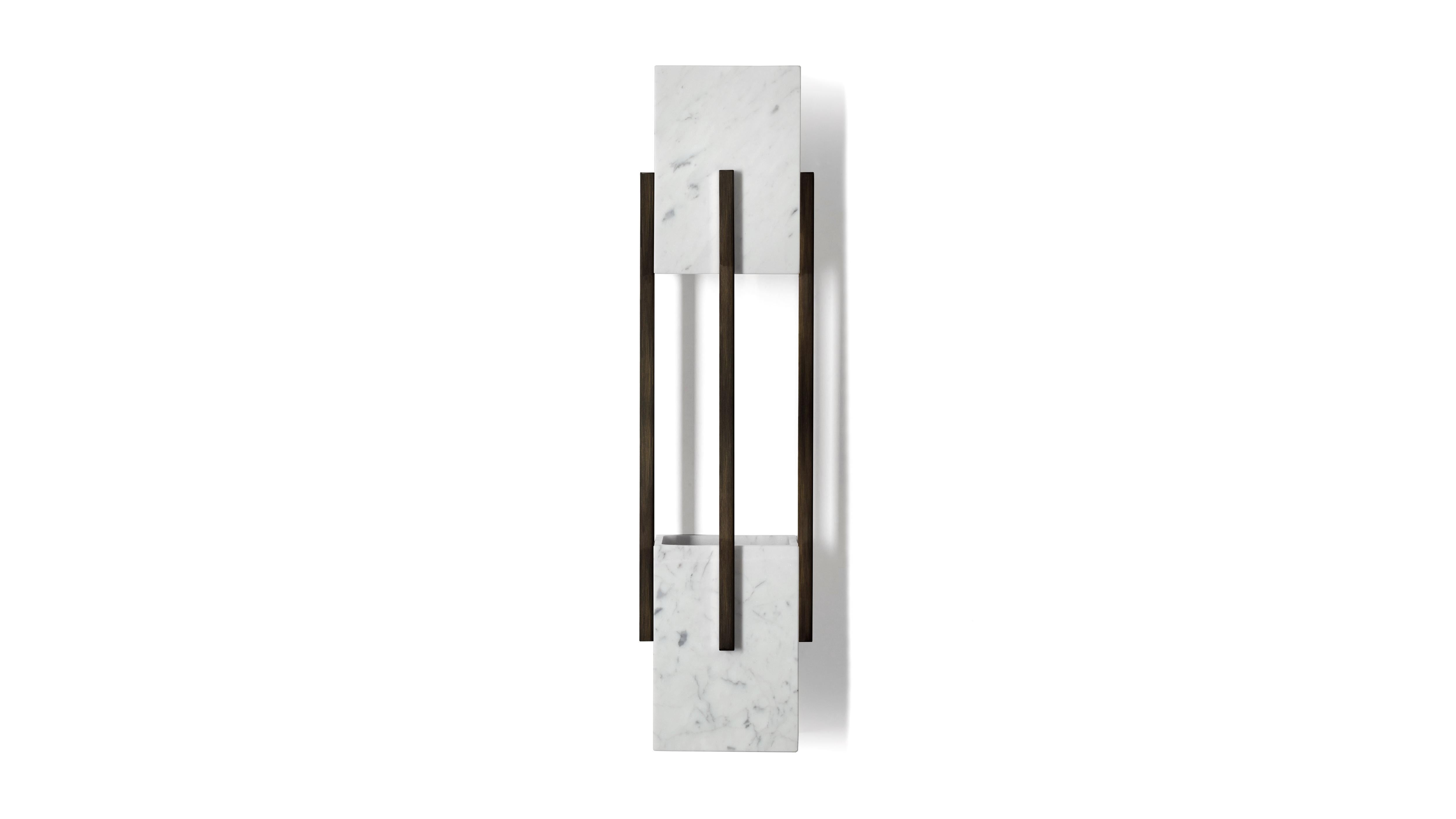 Moderno Lampada da parete Looshaus, Carrara, Ottone scuro, InsidherLand di Joana Santos Barbosa in vendita