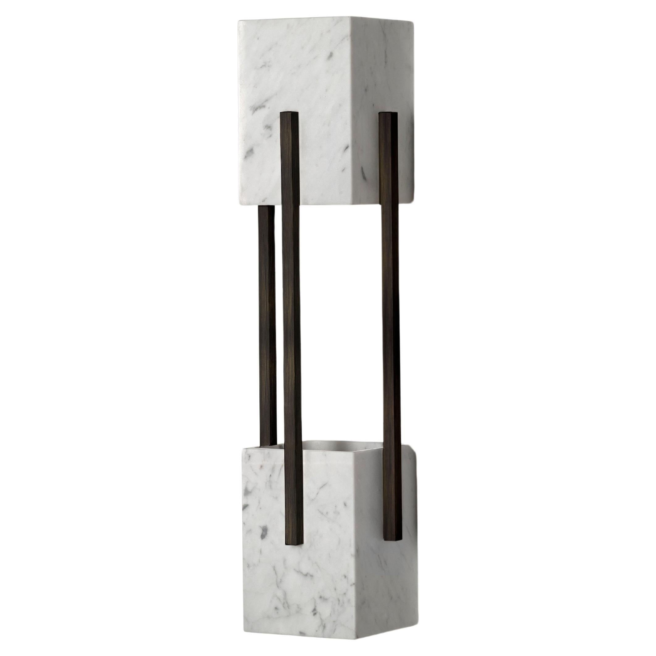 Looshaus-Wandleuchte, Carrara, dunkles Messing, InsidherLand von Joana Santos Barbosa