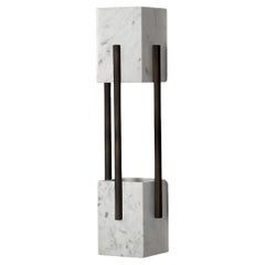 Looshaus-Wandleuchte, Carrara, dunkles Messing, InsidherLand von Joana Santos Barbosa