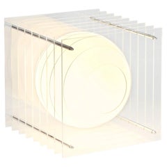 LOP Big Square Clear de BằNG - Un objeto nada aburrido