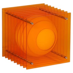 LOP Small Square Orange de BằNG - Un objeto nada aburrido