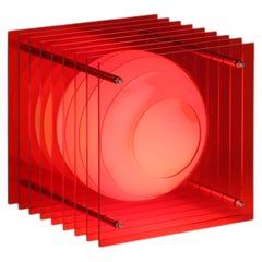 LOP Small Square Red von BằNG – Ein Objekt, das alles andere als langweilig ist