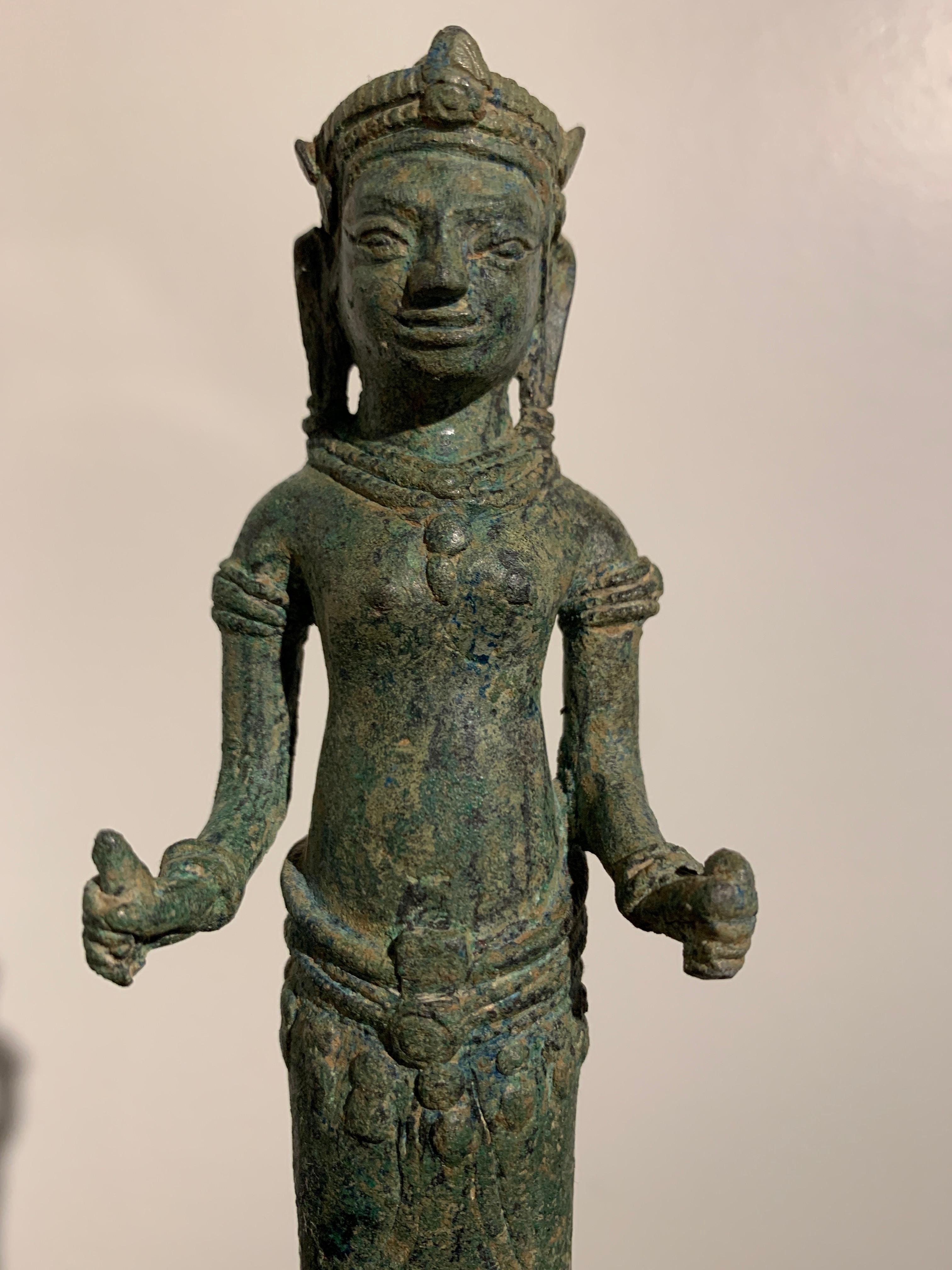 Lopburi Style Cast Bronze Figure of Uma, 13th-14th Century, Thailand For Sale 4