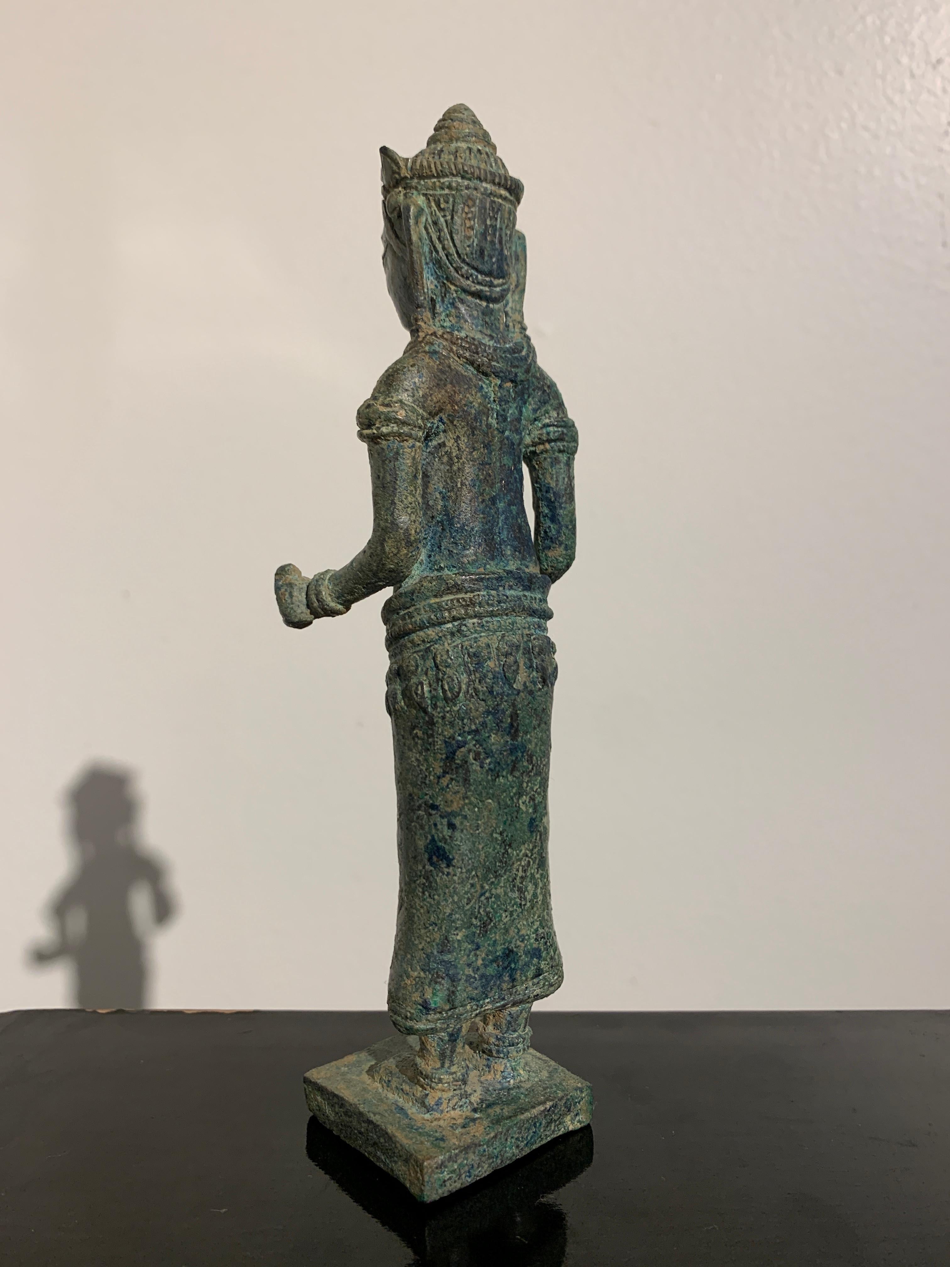 Lopburi Style Cast Bronze Figure of Uma, 13th-14th Century, Thailand For Sale 1