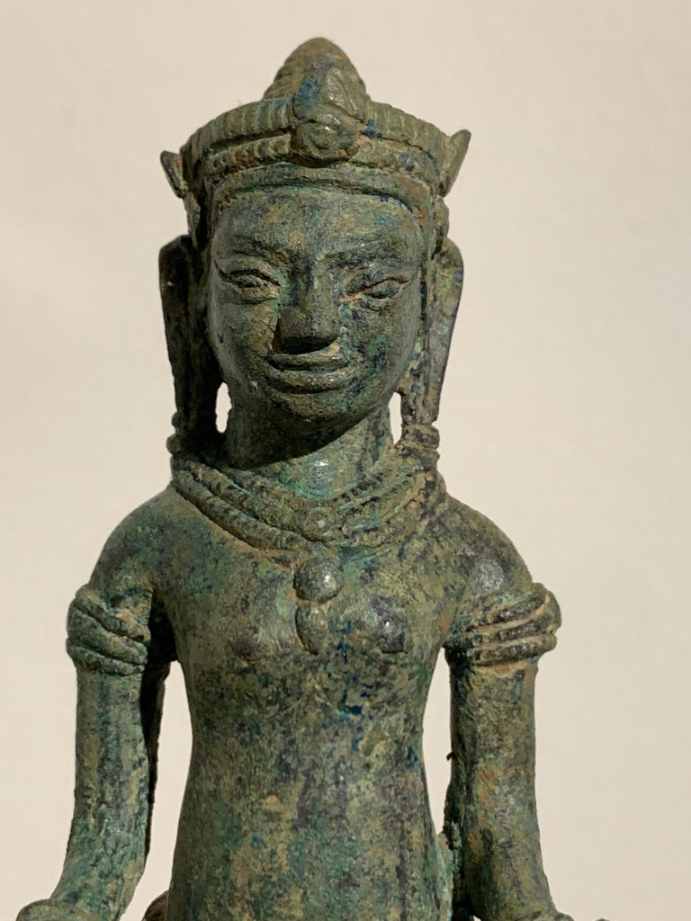 Lopburi Style Cast Bronze Figure of Uma, 13th-14th Century, Thailand For Sale 4