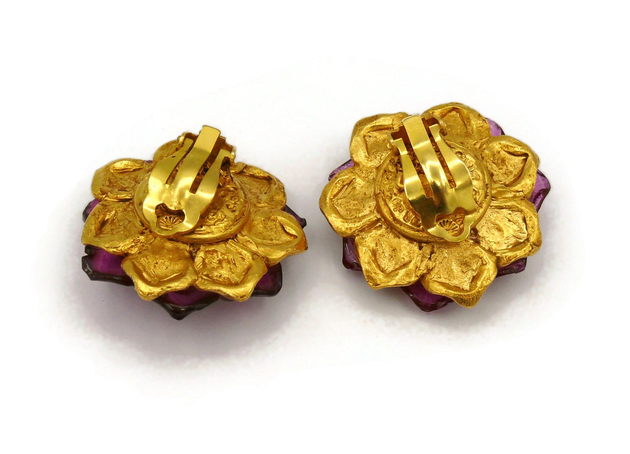 L'OR DU SOIR Vintage Gold Tone Flower Clip-On Earrings For Sale 2