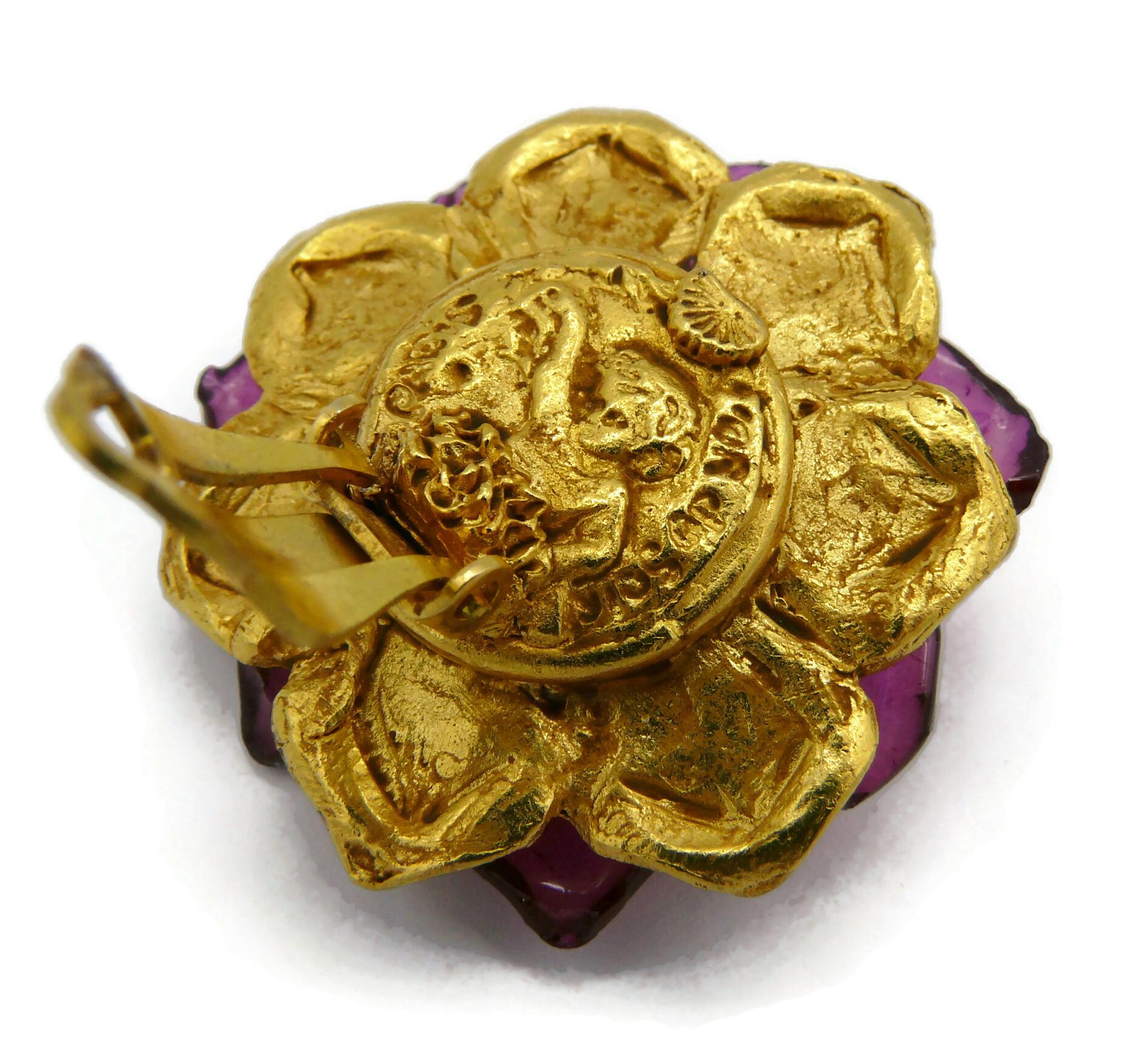 L'OR DU SOIR Vintage Gold Tone Flower Clip-On Earrings For Sale 3