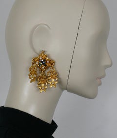 L'OR DU SOIR Vintage Goldfarbene baumelnde Ohrringe mit Juwelen