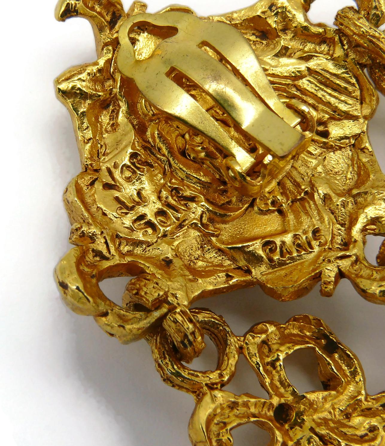 L'OR DU SOIR Vintage Gold Tone Jewelled Dangling Earrings For Sale 5