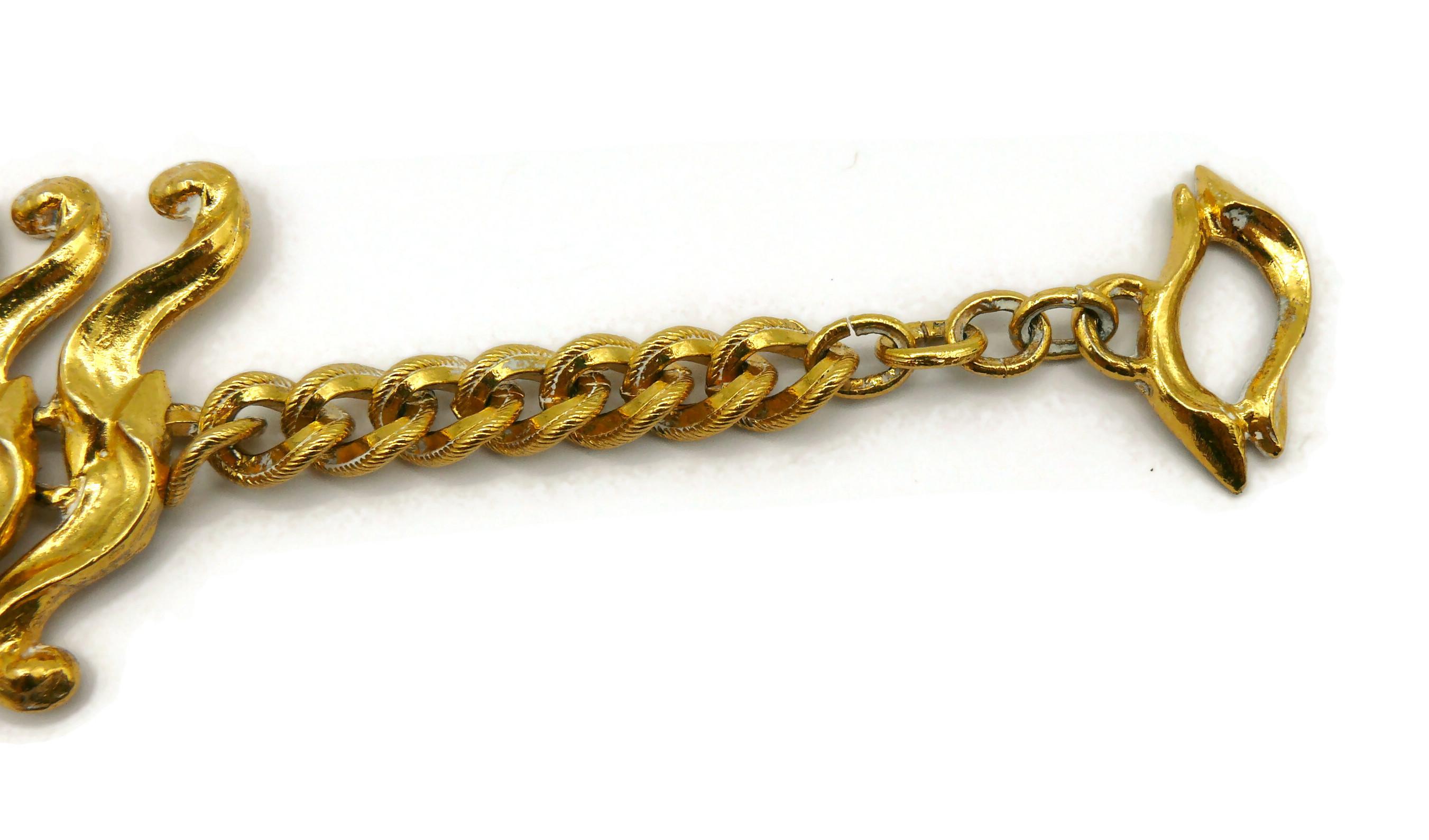 L'OR DU SOIR Vintage Gold Tone Scroll Link Necklace For Sale 5
