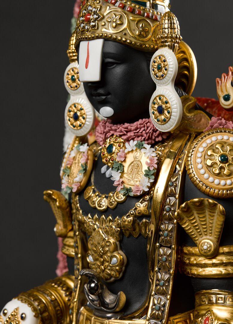 Skulptur der Hindu-Gottheit Lord Balaji mit einer Kombination aus mattem Porzellan und Glanz mit Emaillen und perfekt verziert mit hellen Farben und verschiedenen Ausführungen von Gold und Silber Glanz.

Balaji ist eine auf 499 Stück limitierte