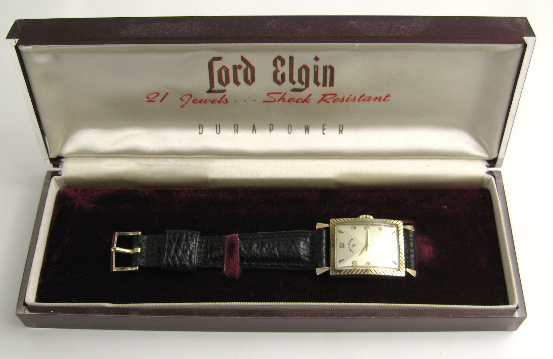 Lord Elgin 21 Jewels 14 Karat Gold Wristwatch Shockmaster In Good Condition In Wallkill, NY
