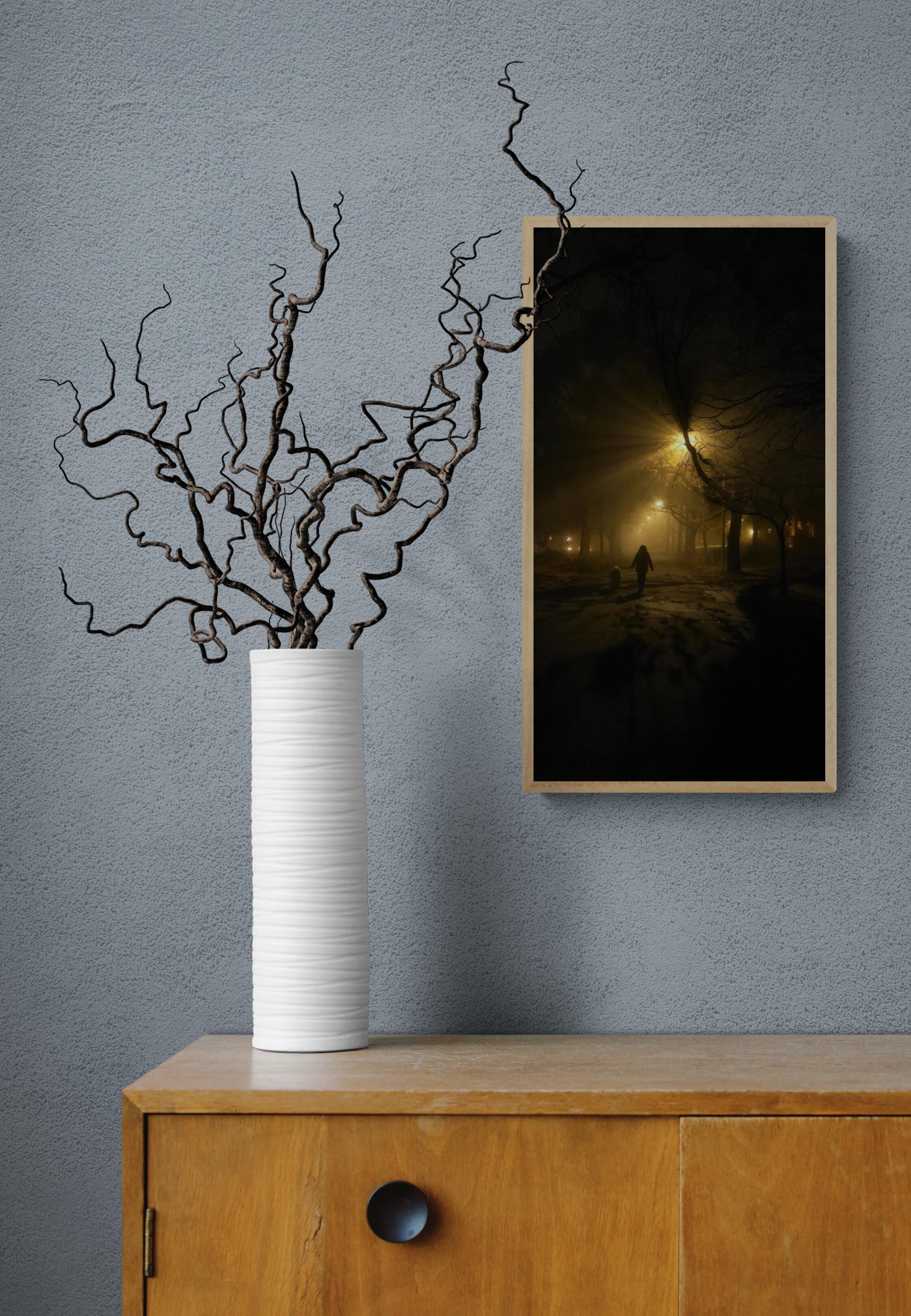 Nebliger Abendspaziergang (Verzaubert, Dämmerung, Mystisch, ~41% OFF) – Photograph von Lord Fauntleroy