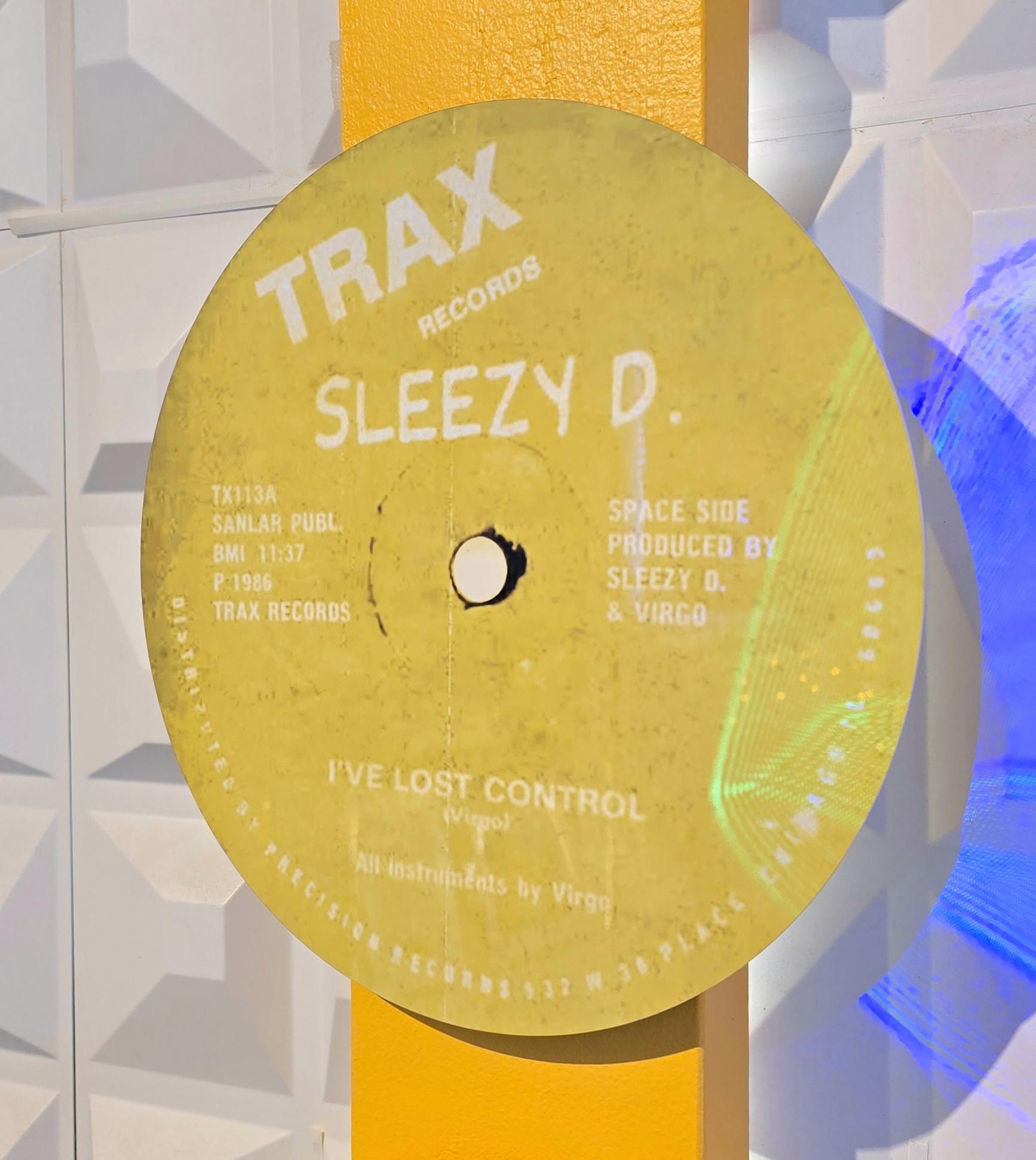 Label House in Yellow II (Chicago, Classico, O.G., Dance, Club, Iconico, 30% OFF) - Photograph di Lord Fauntleroy