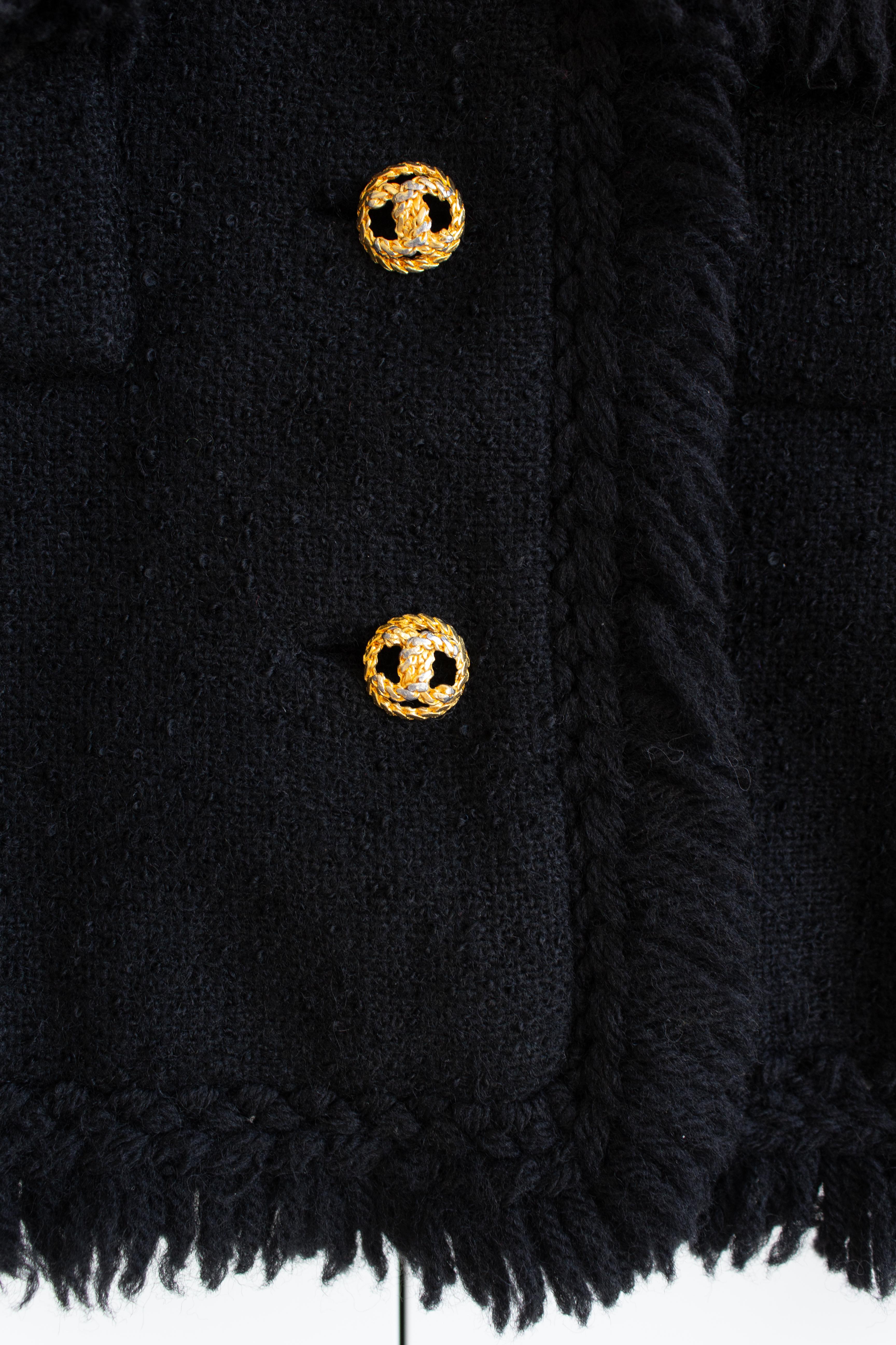 Lord & Taylor Parisiennes 1970s Black Gold Jackie Fringe Tweed Jacket For Sale 6