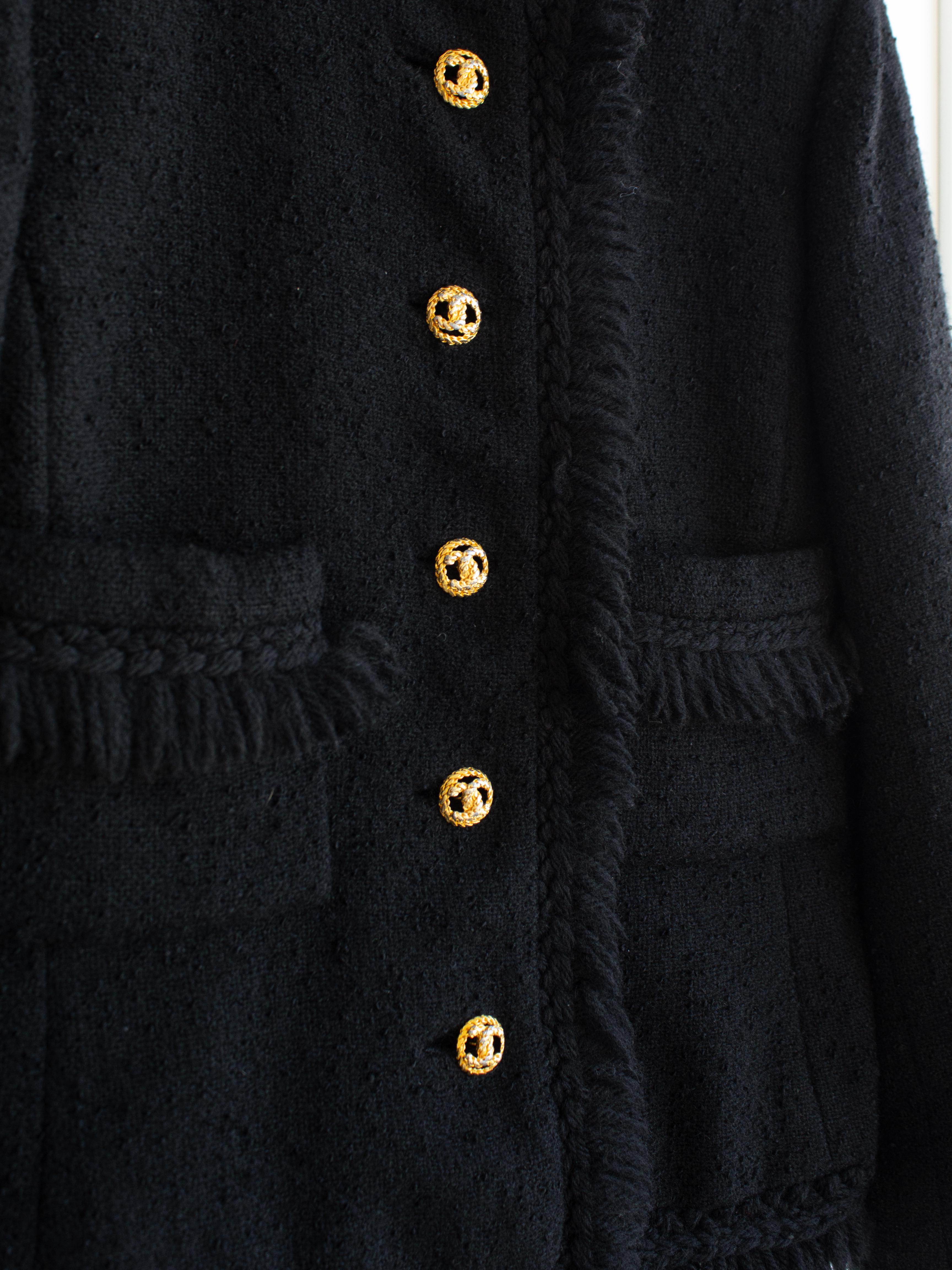 Lord & Taylor Parisiennes 1970s Black Gold Jackie Fringe Tweed Jacket For Sale 4