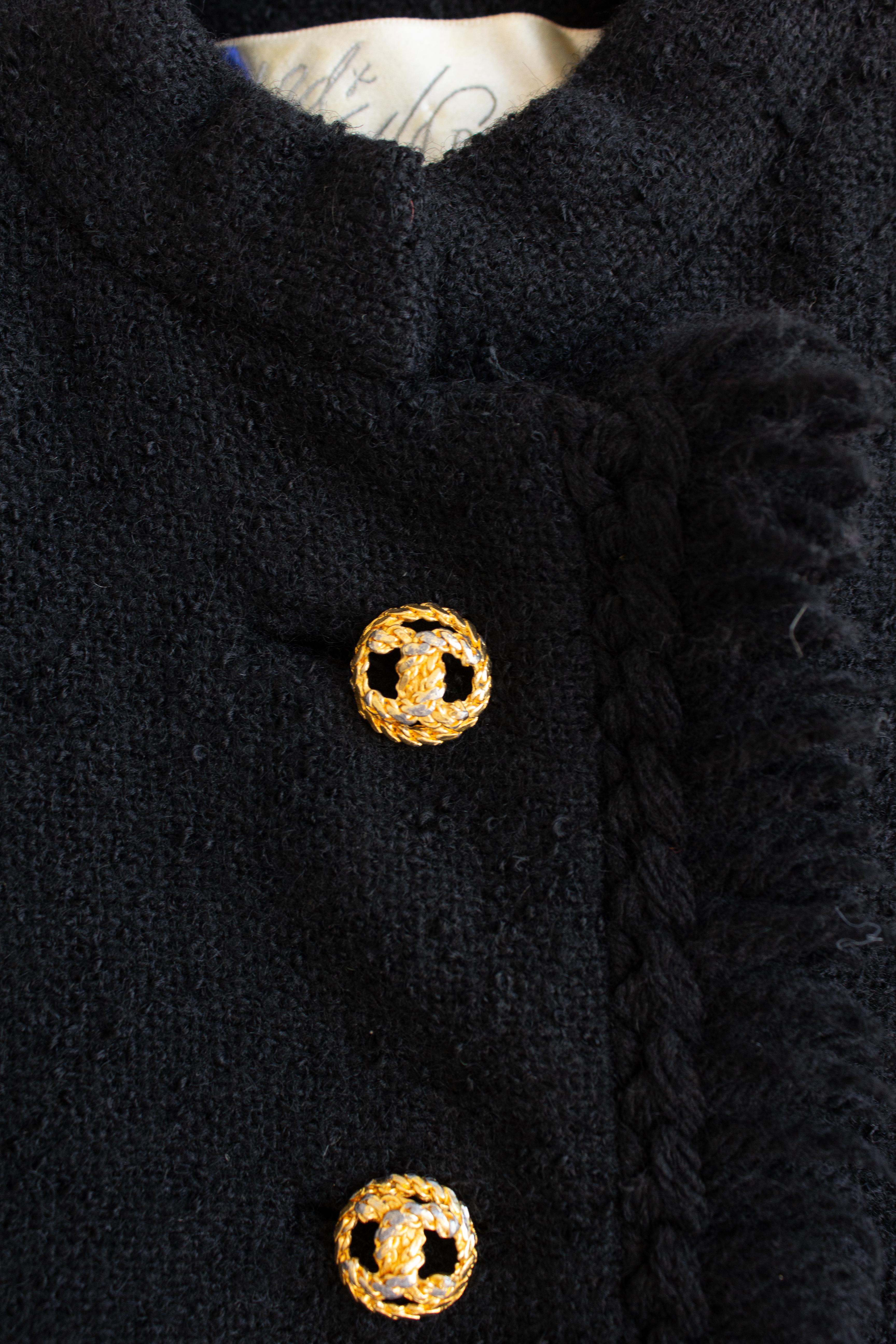 Lord & Taylor Parisiennes 1970s Black Gold Jackie Fringe Tweed Jacket For Sale 5