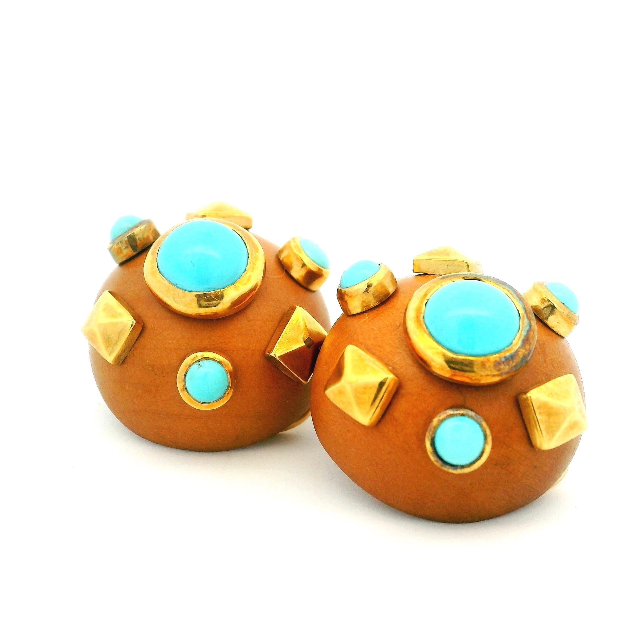 Orecchini a cupola in oro 18 carati e turchese L'Orée du Boi, Francia, anni 1970-80 in vendita 8