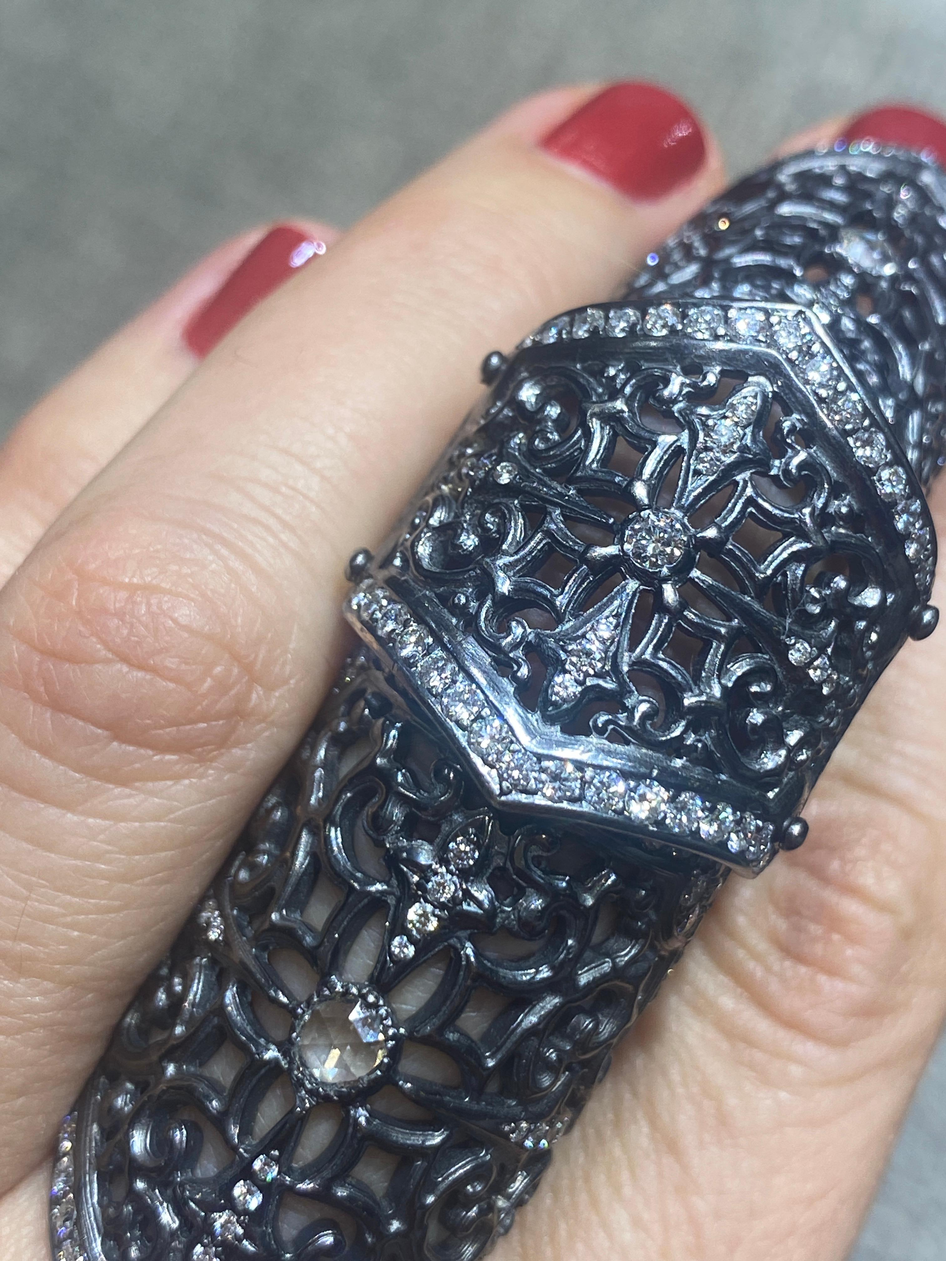 Round Cut Loree Rodkin 18k gold and diamond knight's knuckle ring For Sale