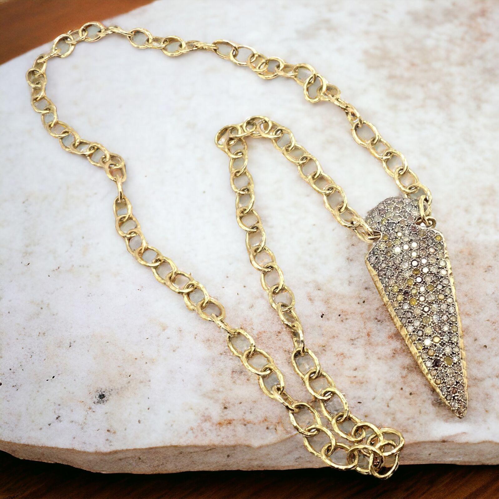 Loree Rodkin Diamond Arrowhead Gold Pendant Necklace Estate of Jackie Collins For Sale 4