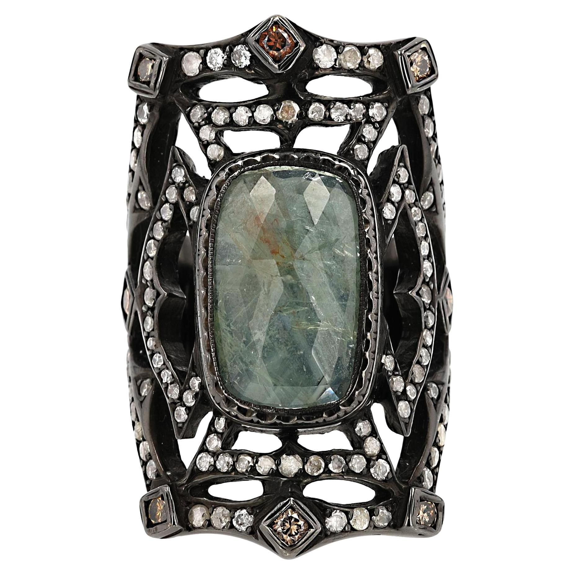 Medievale Loree Rodkin Anello Cocktail Gotico con Diamante Centrale da 6 Carati in vendita